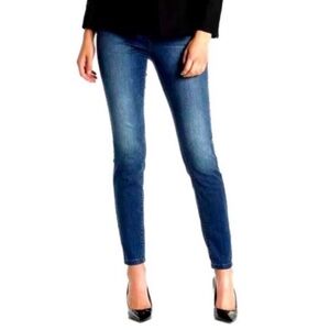 TAHARI Jeans Kelly Classic Skinny Jeans